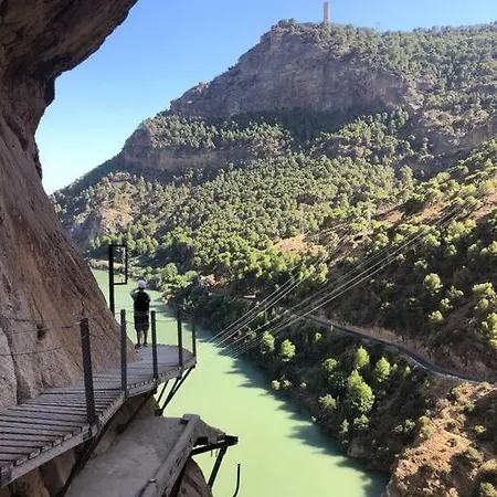 Brand New Near Caminito Del Rey Apartment *
